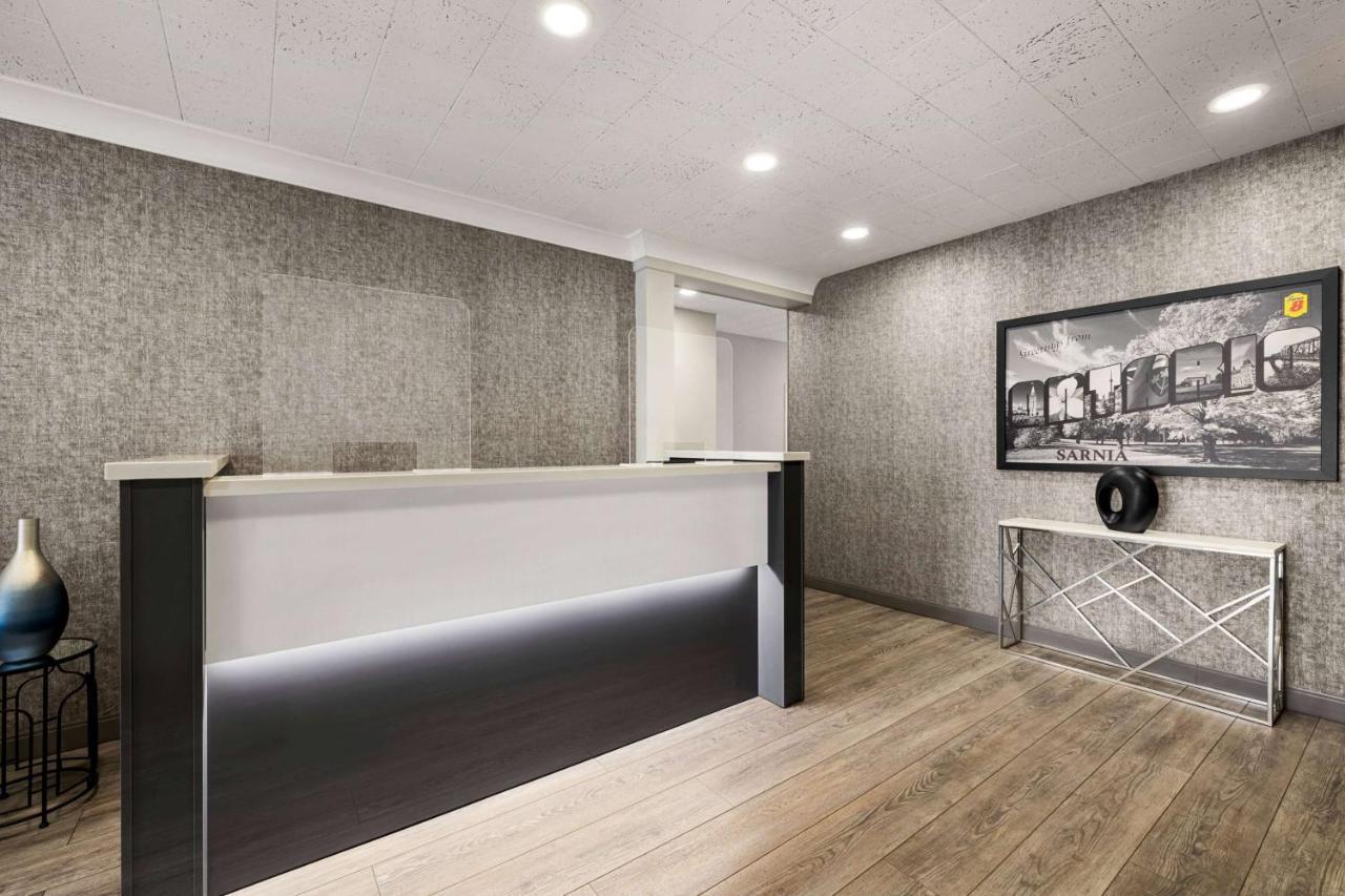 Super 8 By Wyndham Sarnia On Ξενοδοχείο Εξωτερικό φωτογραφία