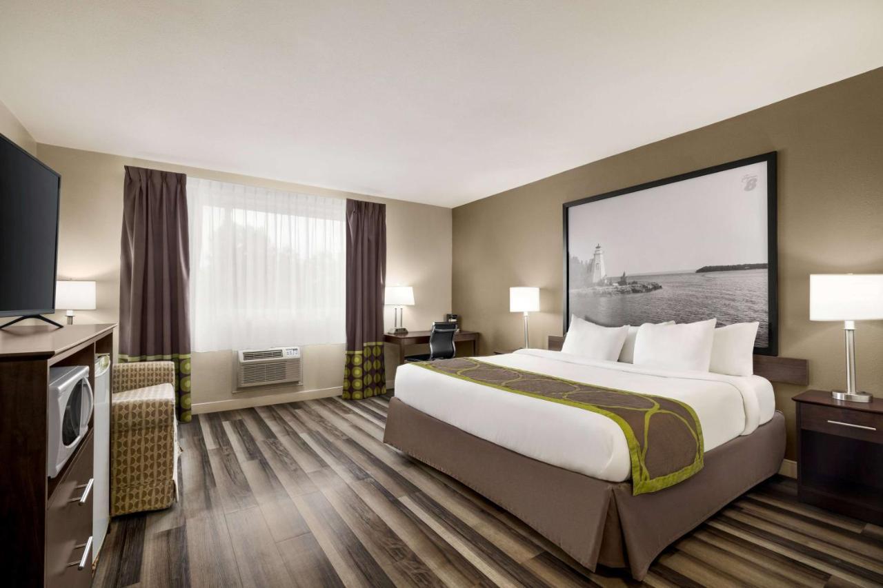 Super 8 By Wyndham Sarnia On Ξενοδοχείο Εξωτερικό φωτογραφία
