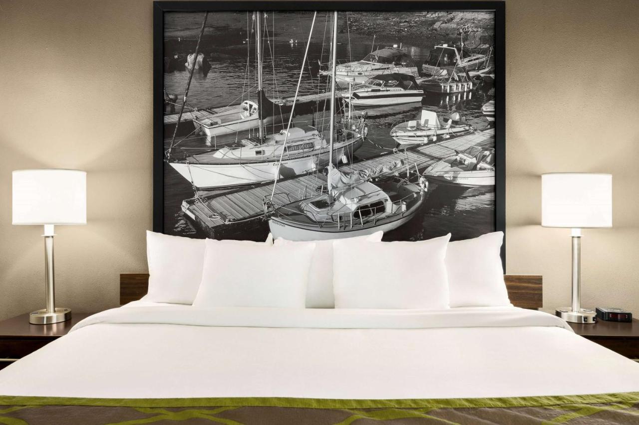 Super 8 By Wyndham Sarnia On Ξενοδοχείο Εξωτερικό φωτογραφία