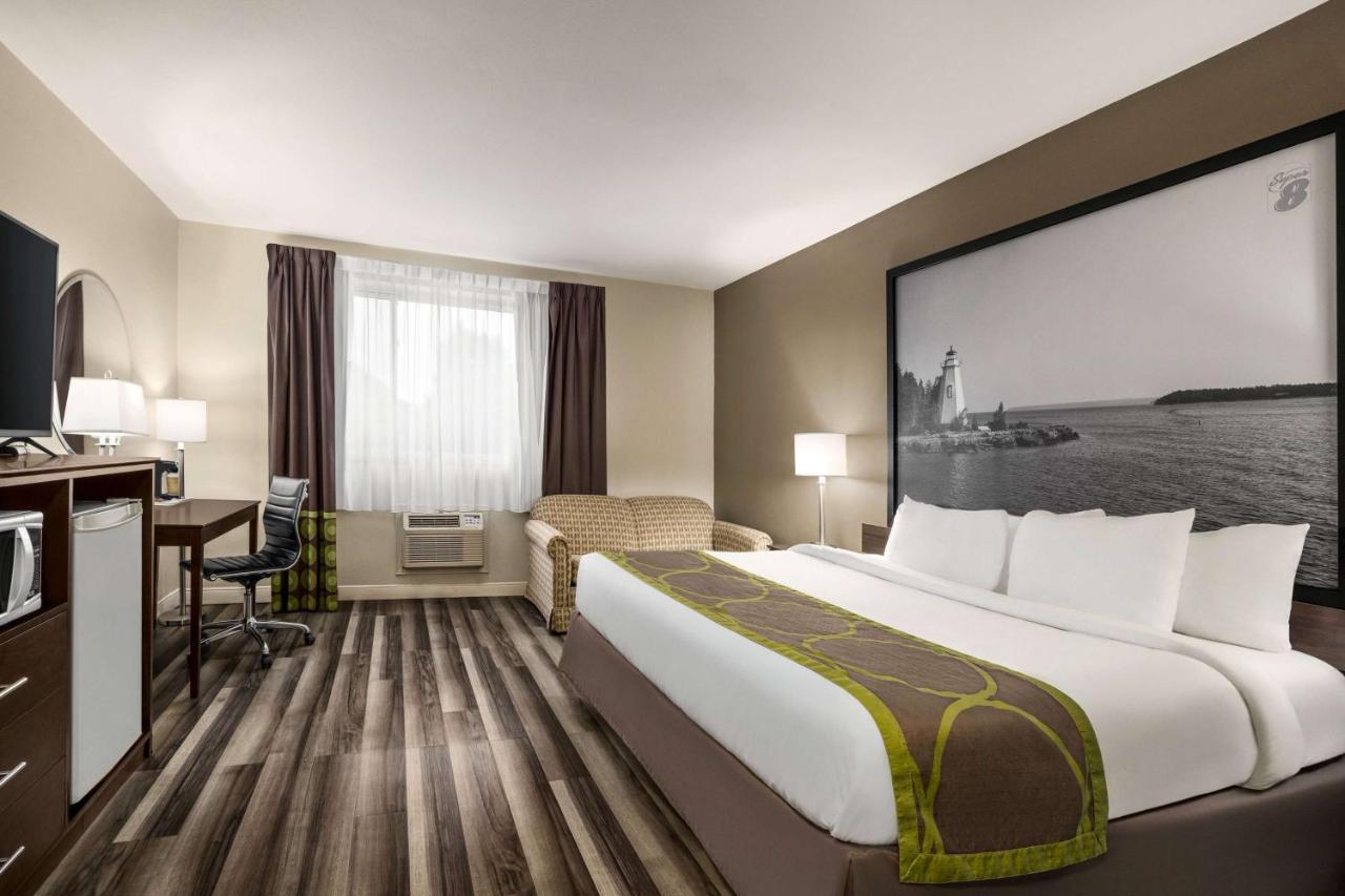 Super 8 By Wyndham Sarnia On Ξενοδοχείο Εξωτερικό φωτογραφία
